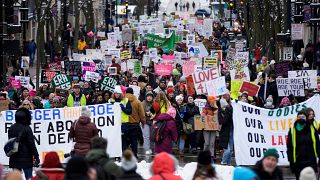 Tüntetők Wisconsin állam fővárosában, Madisonban