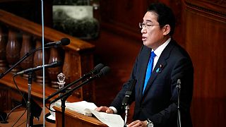 Japonya Başbakanı Fumio Kishida parlamento oturumunun açılışında konuşma yaptı