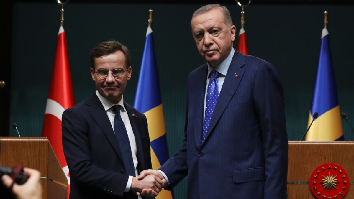 إردوغان ورئيس الوزراء السويدي أولف كريسترسون