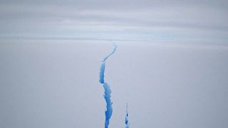 Imagem da falha Chasm-1 na plataforma de gelo Brunt, no Pólo Sul