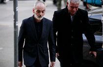 Ο πατέρας του Άλκη Καμπανού, Αριστείδης, προσέρχεται στο δικαστήριο της Θεσσαλονίκης