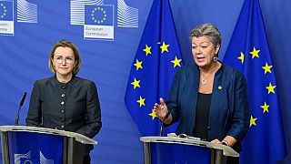 Ylva Johannsson (à direita) é a Comissária Europeia para Assuntos Internos