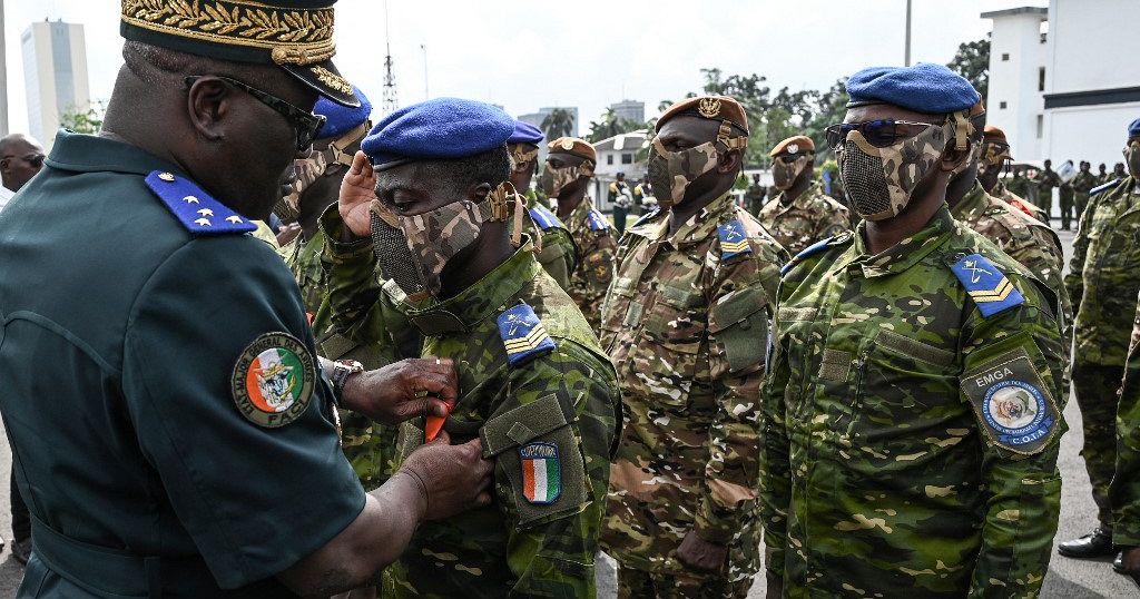 Ivory Coast 49 soldiers formerly imprisoned in Mali decorated Africanews