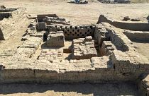 مصر تكشف عن مدينة سكنية أثرية كاملة من العصر الروماني تعود إلى القرنين الثاني والثالث بعد الميلاد، بالبر الشرقي بمحافظة الأقصر جنوب البلاد، 24 يناير 2023.