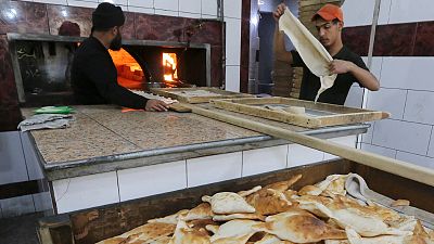 خبز الصمون العراقي