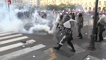 اطلاق الغاز المسيل للدموع على المتظاهرين في العاصمة ليما