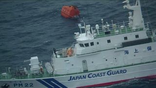 Japonya'da batan yük gemisindeki mürettebatı kurtarma çalışmaları sürüyor