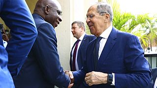 Teté António, Ministro angolano das Relações Exteriores, recebe em Luanda o homólogo russo Serguei Lavrov