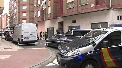 La policía registró el domicilio del detenido en la localidad de Miranda de Ebro