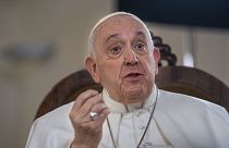 Ferenc pápa az AP-nek adott interjúja közben a Vatikánban