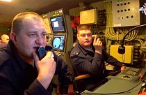 هذه الصورة مأخوذة من مقطع فيديو نشرته وزارة الدفاع الروسية في 10 يناير 2023  وقالت إنه لطاقم الفرقاطة الأدميرال غورشكوف أثناء إجرائه تدريبات في المحيط الأطلسي.