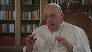 Le pape dénonce une "mentalité colonialiste" de la communauté internationale