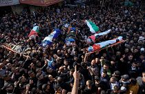 تشییع پیکر شماری از کشته‌شدگان حمله نظامیان اسرائیلی به اردوگاه فلسطینیان در کرانه باختری