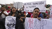 Manifestantes pedem, em Lima, fim da repressão no Peru