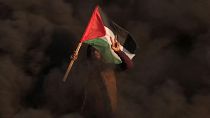 مظاهرات في غزة للتنديد بغارة إسرائيلية في الضفة الغربية المحتلة. 