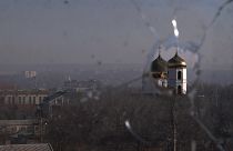 Cette photographie prise le 26 janvier 2023 montre une église à Bakhmut, dans la région de Donetsk, au milieu de l'invasion russe de l'Ukraine.
