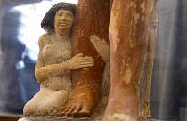 Artefacto descoberto na Pirâmide de Djoser, em Saqqara, a 24 quilómetros do Cairo