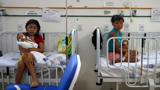 Donne yanomami in un ospedale pediatrico Santo Antonio, a Boa Vista