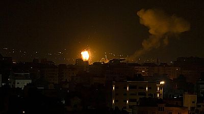 غارة جوية إسرائيلية على قطاع غزة وإقلاع طائرات إسرائيلية من قاعدة عسكرية