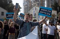 متظاهرون ضد إصلاحات النظام القضائي في إسرائيل