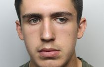  دانيال هاريس، وهو مراهق بريطاني حُكم عليه بالسجن لأكثر من 11 عاما على خلفية أشرطة فيديو تشجع على أعمال عنف عنصرية . ديربيشاير، إنجلترا، 27 يناير /كانون الثاني 2023.