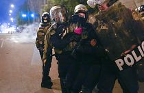 Die Polizei ist seit Wochen gegen die Demonstranten im EInsatz