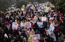 Tüntetők Pakisztánban