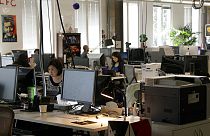  موظفون يعملون في مقر فيسبوك في مينلو بارك، وادي السيليكون، كاليفورنيا،  مايو 2012