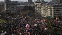 Демонстрация в Париже 31 января