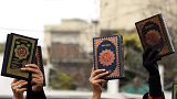 Protesto eylemlerinde Kur'an-ı Kerim yakılması dünya çapında Müslümanların tepkisini çekti