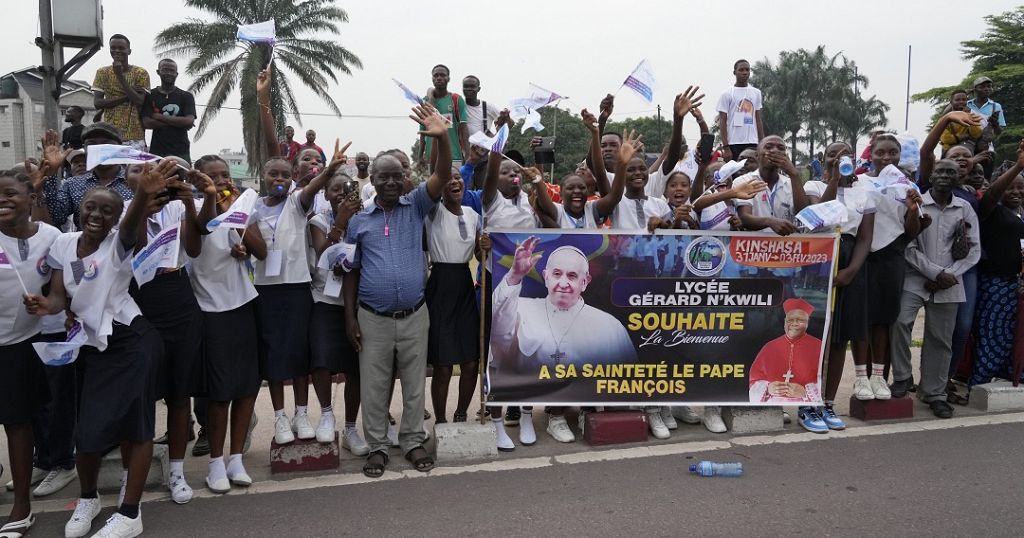 Thousands greet Pope in DR Congo’s capital