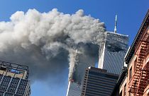 11 Eylül 2001'de ABD'deki İkiz Kuleler hedef alındı