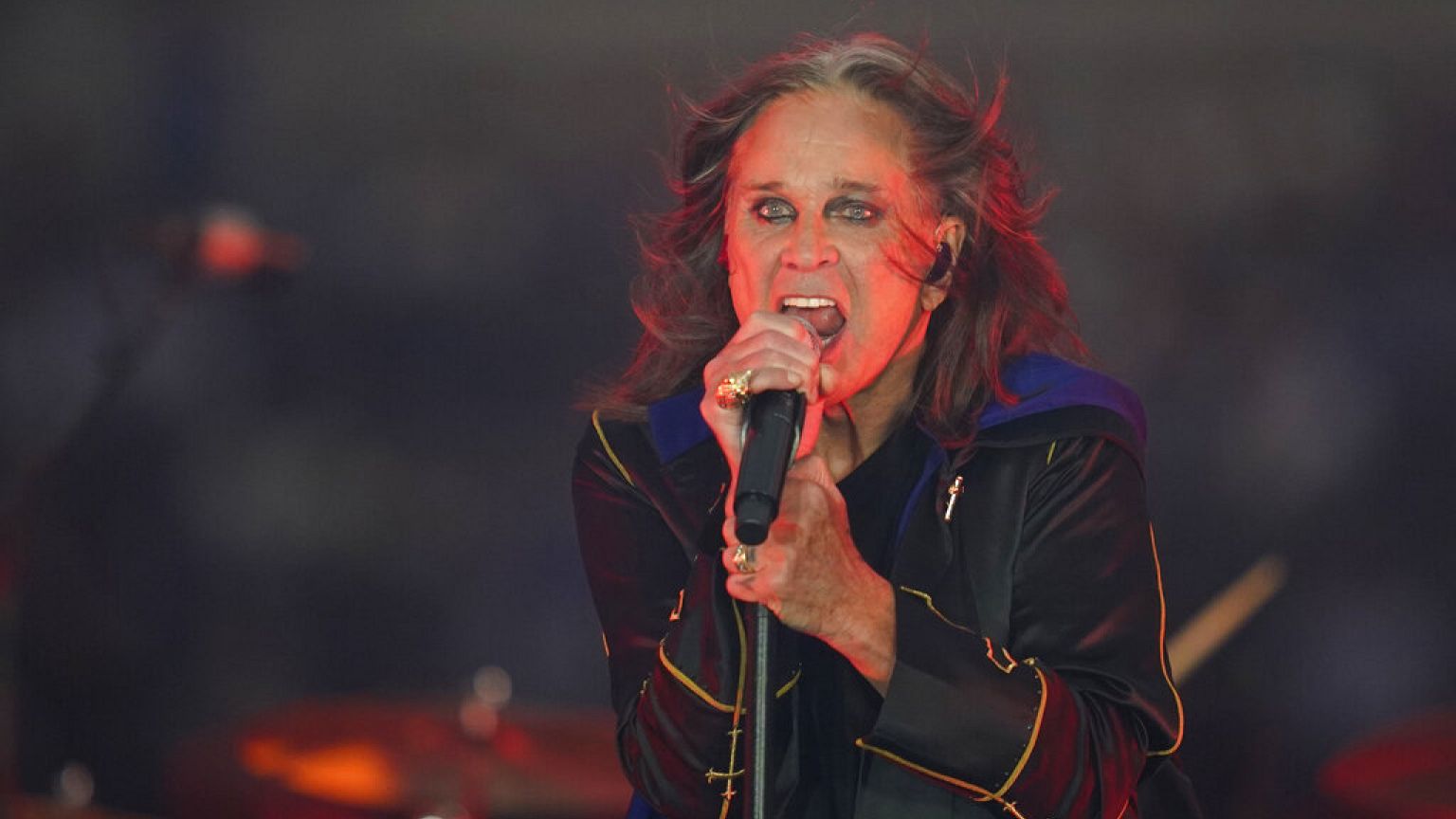 Ozzy Osbourne, sağlık sorunundan dolayı 2023 Avrupa turnesini iptal etti |  Euronews