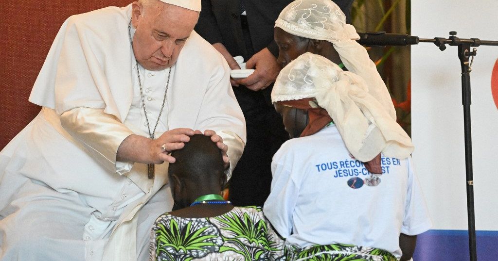 Over one million faithful attend Pope Francis open air mass in Kinshasa ...