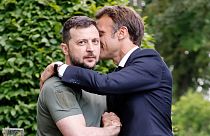 President Emmanuel Macron's rather awkward attempt at doing 'la bise' to President Volodymy Zelenskyy