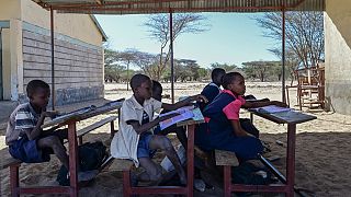 طلاب في مدرسة في قرية سوبيل في مقاطعة توركانا 2022
