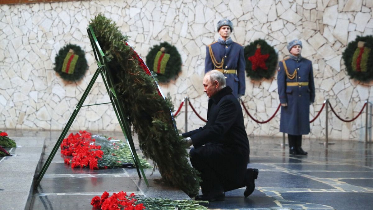 Rusya Devlet Başkanı Vladimir Putin Stalingrad Muharebesi anmalarına katıldı