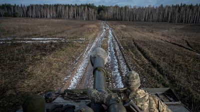 جنود أوكرانيون خلال مناورات قرب الحدود مع بيلاروس
