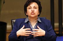 Dr. Shirin Ebadi 2012-ben a World Summit of Nobel Peace Laureates Chicago-ban tartott gyűlésén