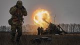 المدفعية الأوكرانية تقصف مواقع للجيش الروسي قرب بخموت 