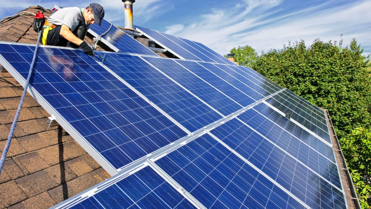 Harnessing Sunshine: Rooftop Solar Arrays for Sustainable Energy