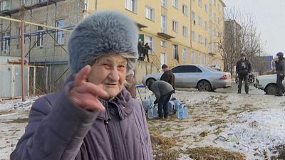 سيدة أوكرانية في باخموت