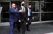 Felmentés után távozott a bíróság épületéből testőreivel Elon Musk