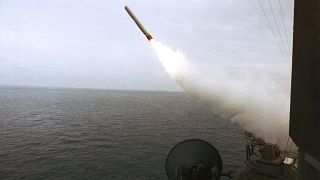 صاروخ متوسط لمدى نم نوع توماهوك أطلق من السفينة الحربية وسكونسن
