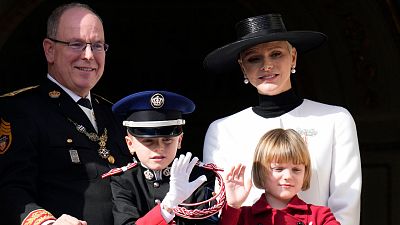 شاهزاده آلبرت دوم به همراه پرنسس شارلین و فرزندانشان در روز ملی موناکو به تاریخ ۱۹ نوامبر ۲۰۲۲.
