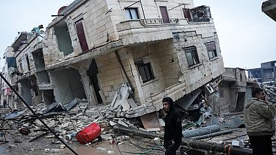 مبنى منهار إثر زلزال ضرب جندريس بريف مدينة عفرين شمال غرب سوريا، 6 شباط 2023.