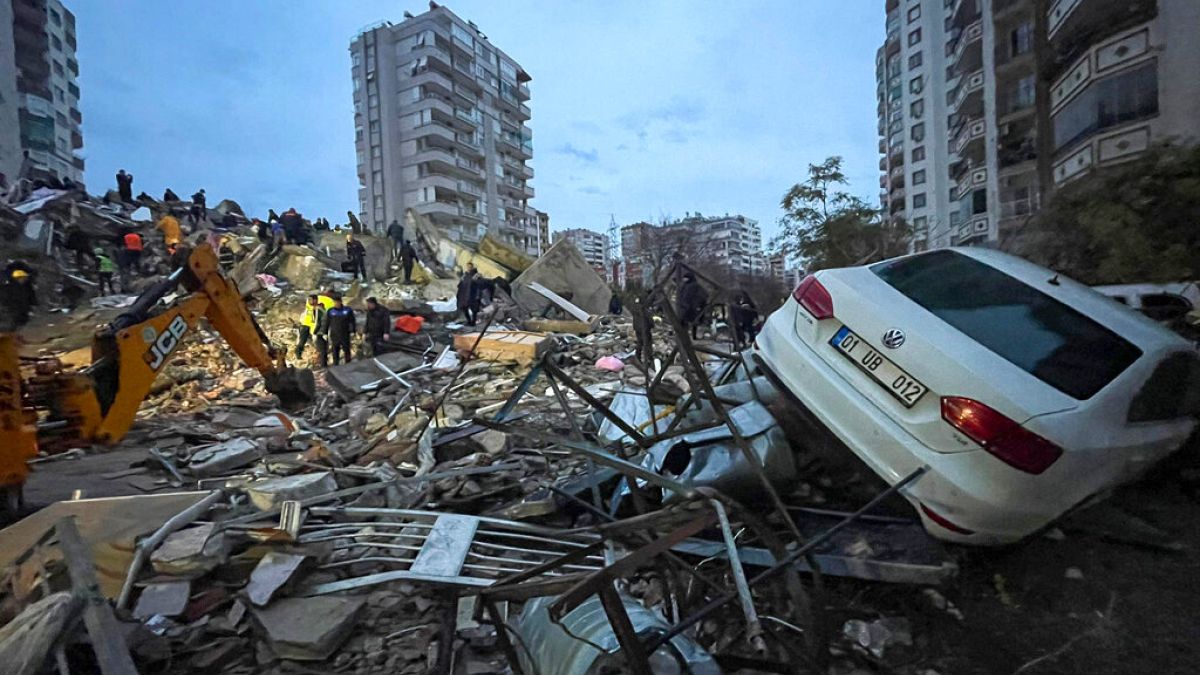 Kahramanmaraş merkezli çifte depremde binlerce kişi hayatını kaybetti