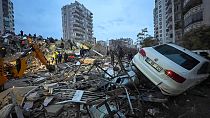Varios edificios derrumbados en Turquía. 