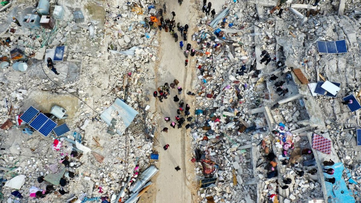 تظهر اللقطات الجوية حجم الدمار الهائل في المدن التركية