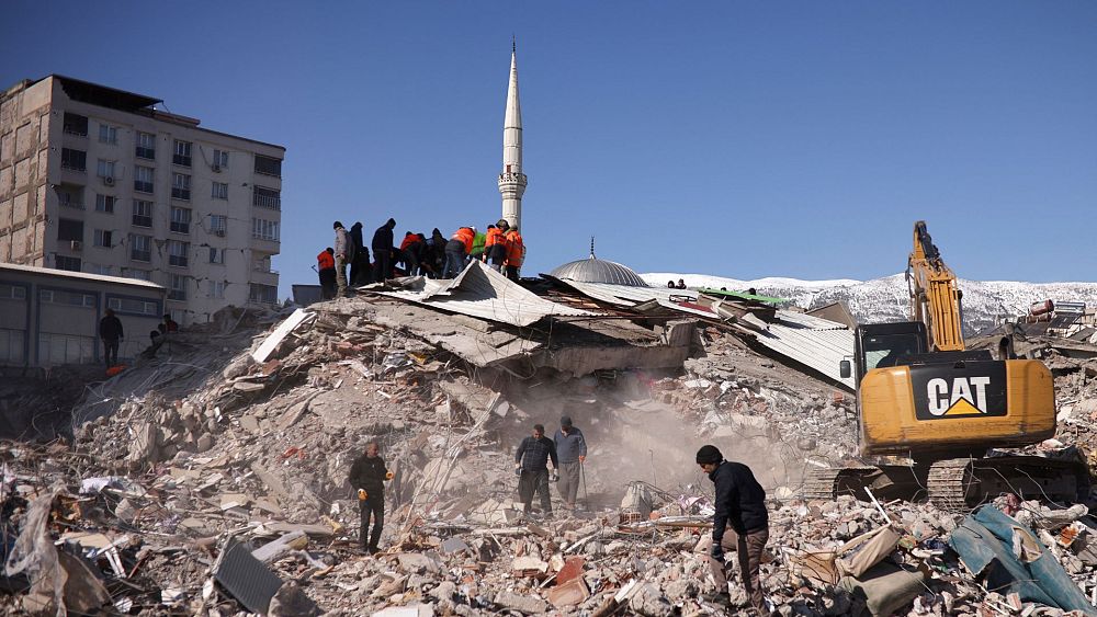 Turkey and Syria earthquakes: Travel warnings, what tourists need to know and where to donate